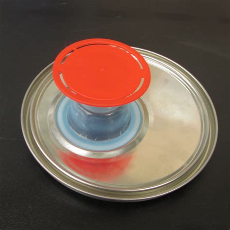 paint can lid with pour spout